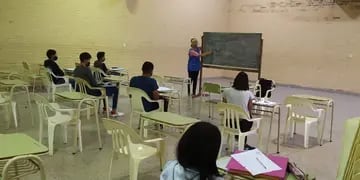 Clases presenciales en la Escuela 255 "Malvinas Argentinas" de Hersilia