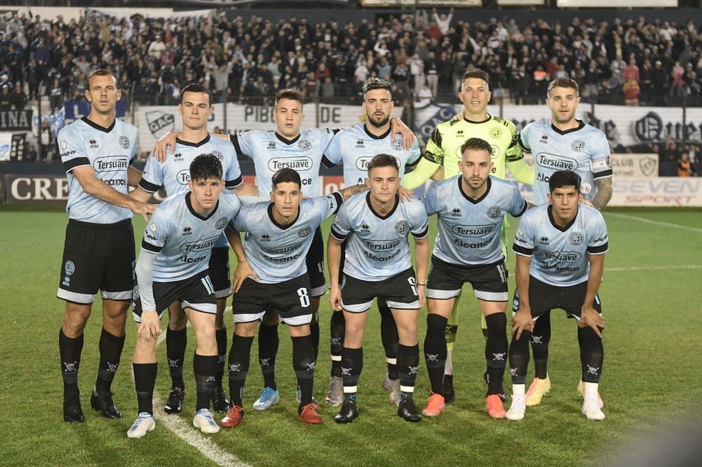Belgrano en su visita a Quilmes, en partido postergado de la fecha 25. (Federico López Claro / La Voz).