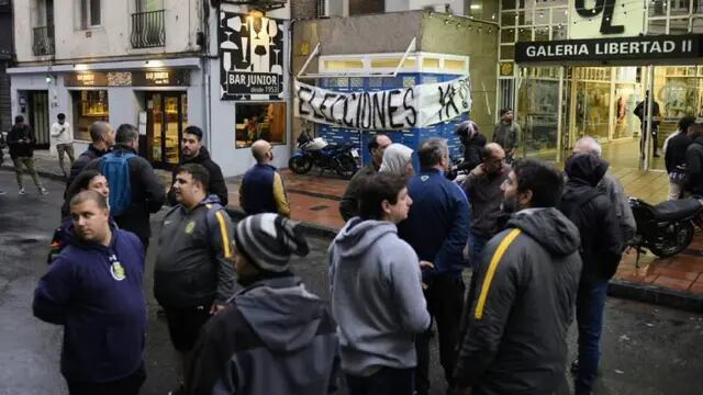 Protesta en la sede de Rosario Central