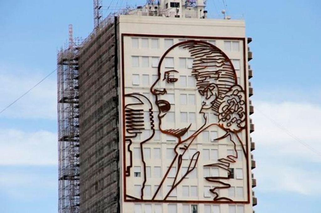 La gigantografía de Eva Perón en el Ministerio de Desarrollo Social