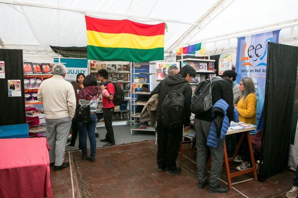 Las colectividades tienen espacio en la programación de la Feria del Libro de Jujuy.