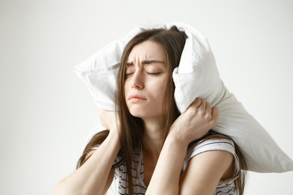 El insomnio causa problemas en nuestra salud.
