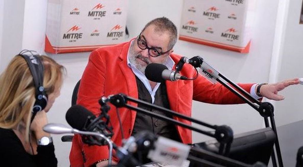 Jorge Lanata conduce "Lanata sin filtro" en radio Mitre.