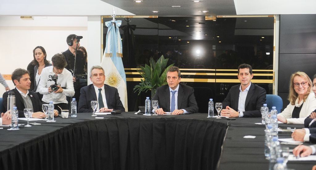 Los gobernadores oficialistas se reunieron en el CFI. Foto: Federico López Claro