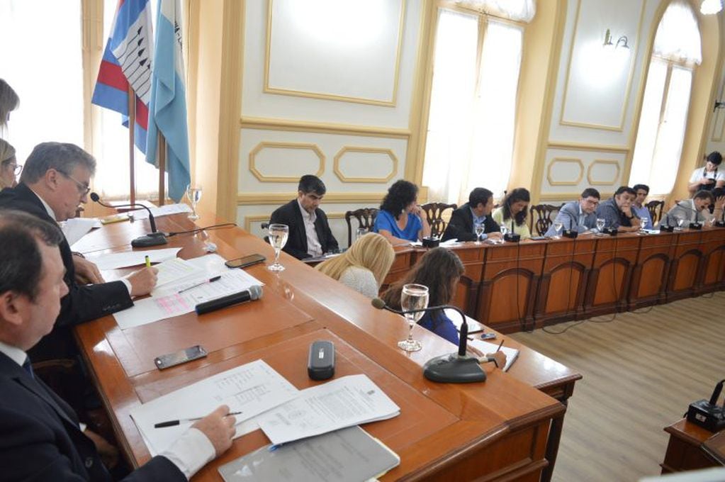El Concejo Deliberante de Corrientes aprobó el aumento de boleto en los colectivos. Pasará de $11 a $19.