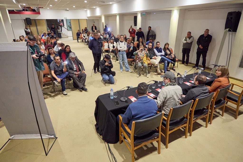 En Las Heras, el actor Gastón Pauls charló con periodistas sobre la prevención de las drogas