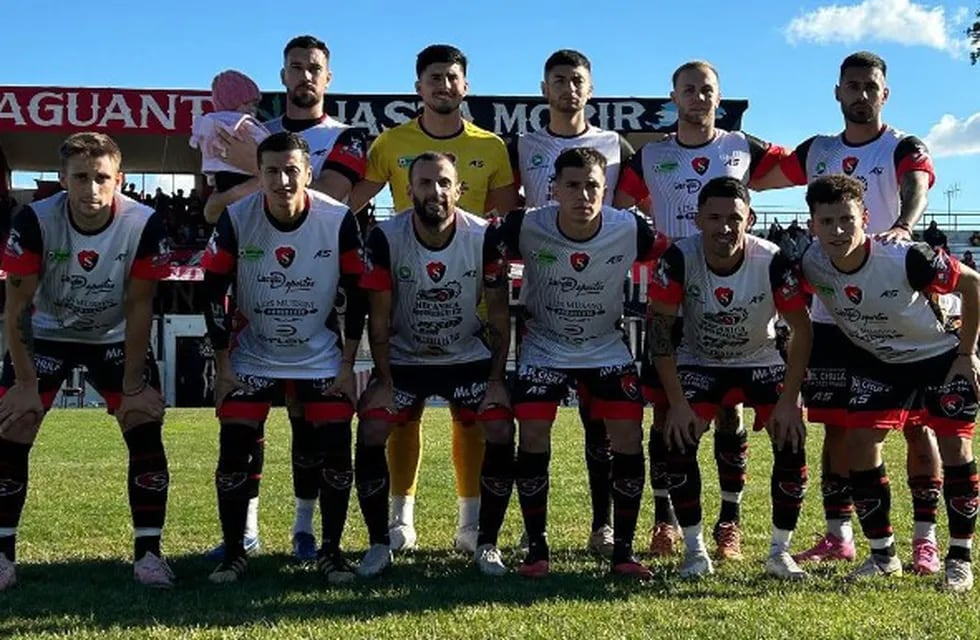 Sporting le ganó 2 a 0 a Liniers.