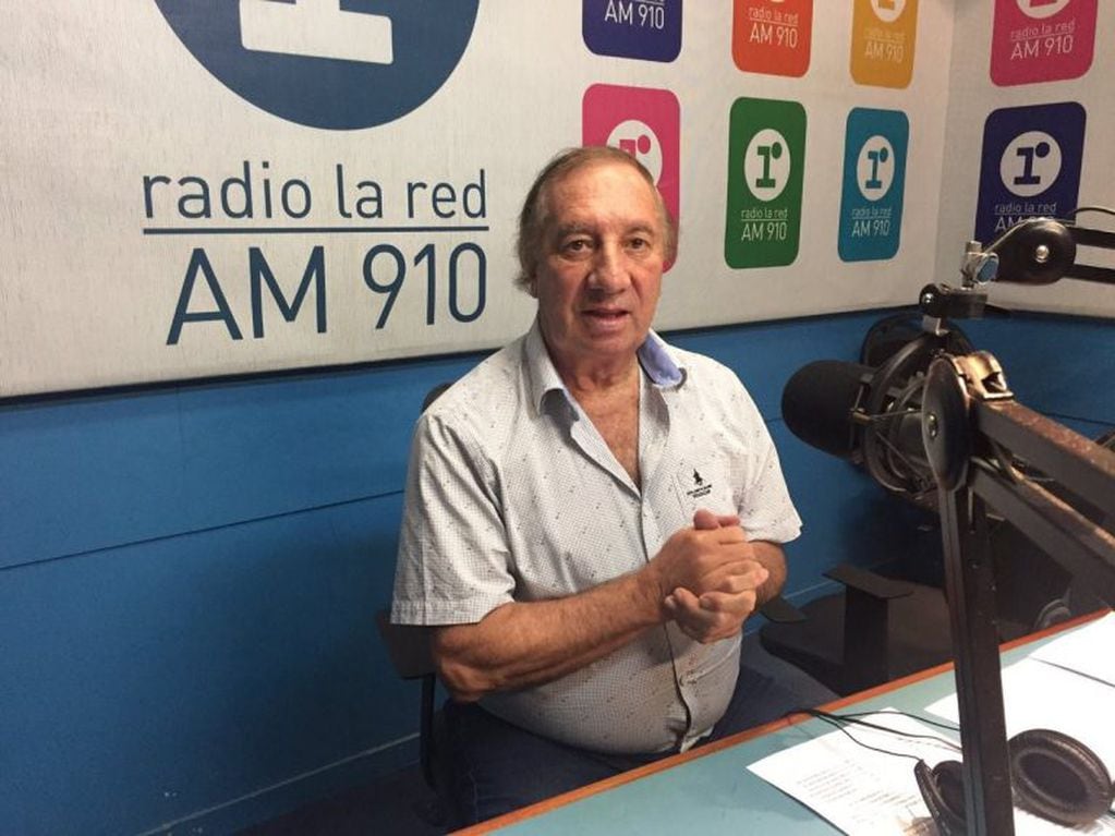Carlos Bilardo, enfurecido en pleno programa de radio.