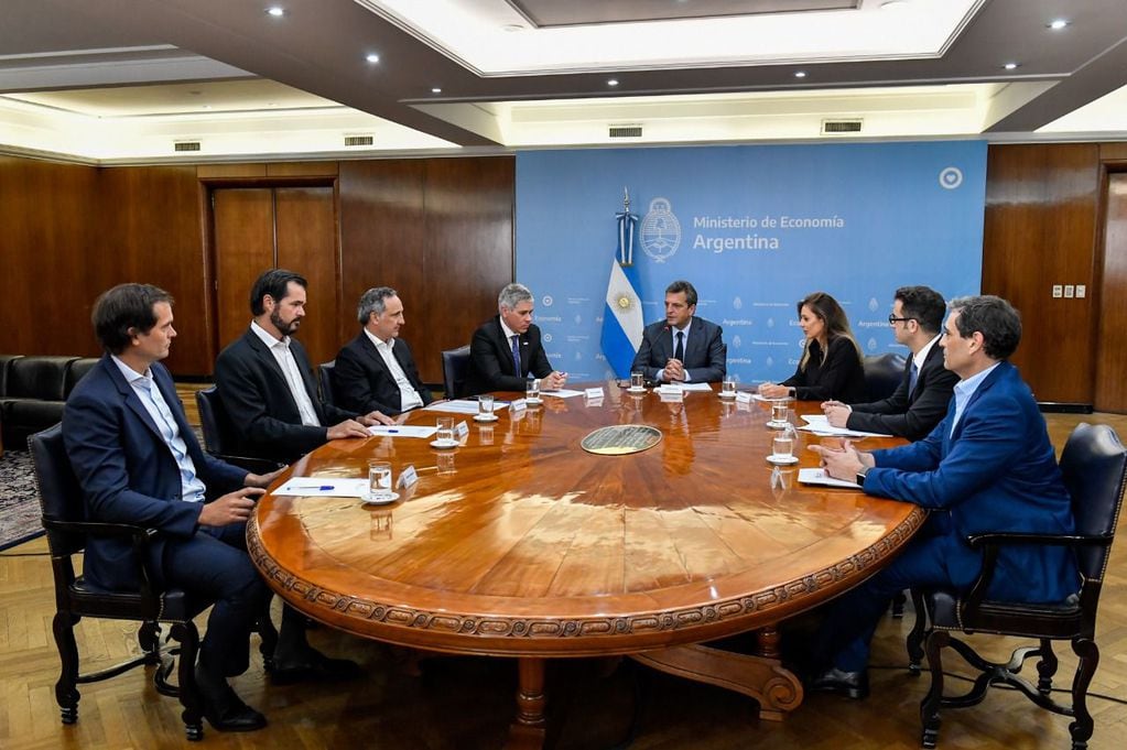 En noviembre, Sergio Massa se habúa reunido con representantes de petroleras. 