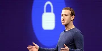 Mark Zuckerberg, cofundador de Facebook, se defendió de las acusaciones contra su compañía mediante un extenso mensaje. (AP).