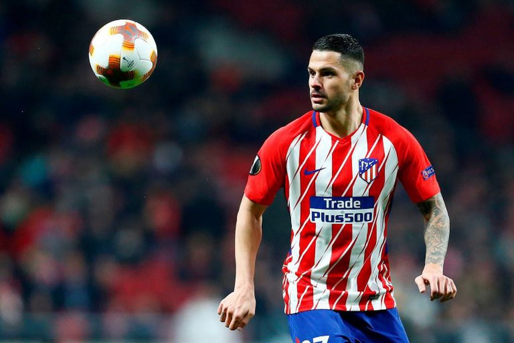 Atletico Madrid's Spanish forward Vitolo eyes the ball during the Europa League Round of 32 second leg football match between Club Atletico de Madrid and FC Copenhagen at the Wanda Metropolitano stadium in Madrid on February 22, 2018. / AFP PHOTO / Benjamin CREMEL