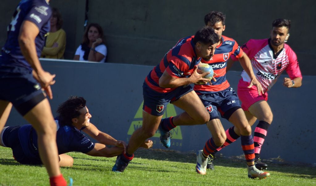 Tablada contra Santa Fe Rugby por cuartos de final del Torneo del Interior A.  (José Gabriel Hernández / La Voz)