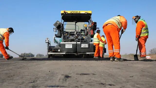 La provincia ejecuta obras viales por más de 1.300 millones de pesos en el departamento Castellanos.