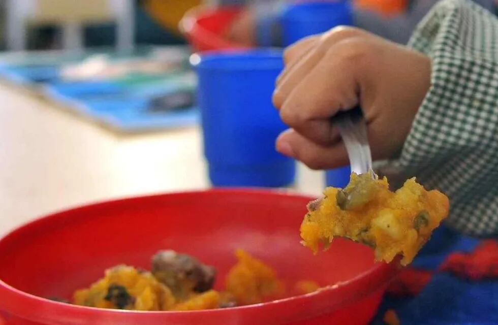 Según un informe, los alimentos encarecieron un 25% en el último mes en los barrios populares del conurbano bonaerense, lo que lleva a la mala alimentación de los menores de edad. Foto: Antonio Carrizo/Archivo.