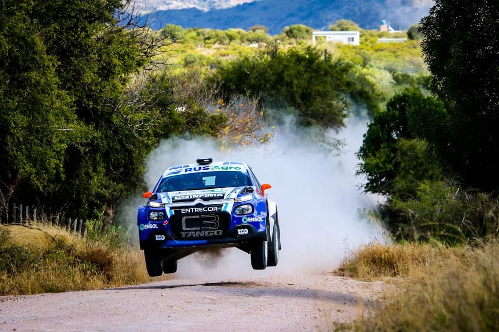 Marcos Ligato lidera el Rally Argentina 2022 al cabo de la primera etapa disputada este sábado. (Prensa Rally Argentina 2022)