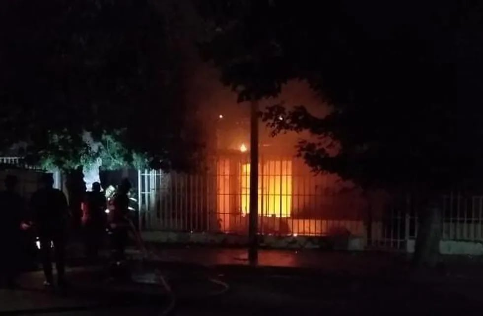Feroz y fatal incendio ocurrió en la noche de este lunes de Navidad en San Martín