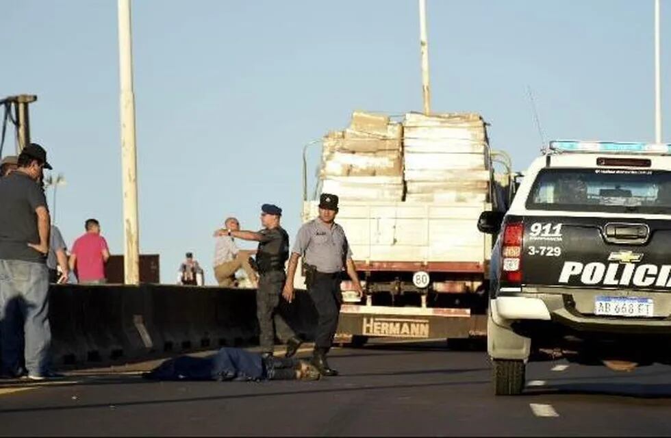 Imagen archivo. Sotelo fue atropellado mientras huía de 300 policías a la altura de ruta nacional 12.