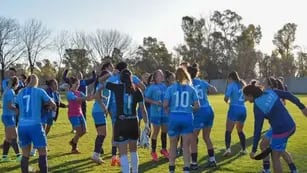 San Luis FC femenino en Primera B de AFA.