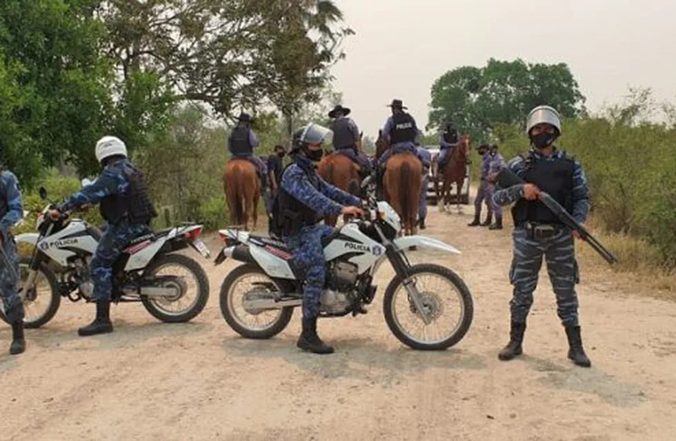 Otros tiempos: la policía de Formosa había sitiado la frontera con el Paraguay. Hoy no queda nadie