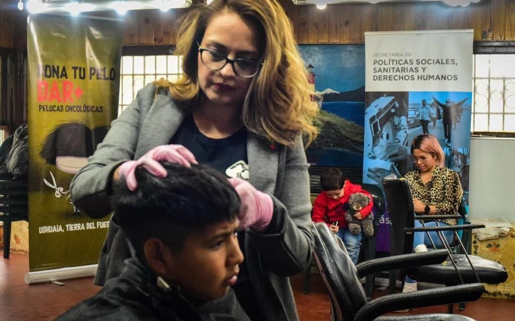 Ushuaia: más de 60 cortes de  cabello realizaron en la jornada “Vuelta al cole”