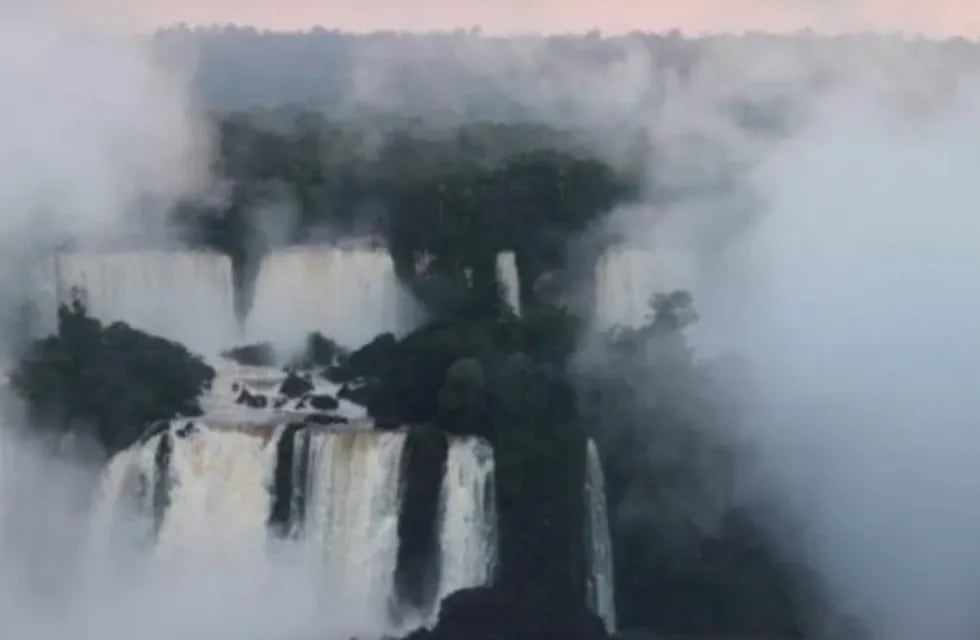 Nuevo circuito “Amanecer en las Cataratas”: una experiencia única en el Parque Nacional do Iguaçu.