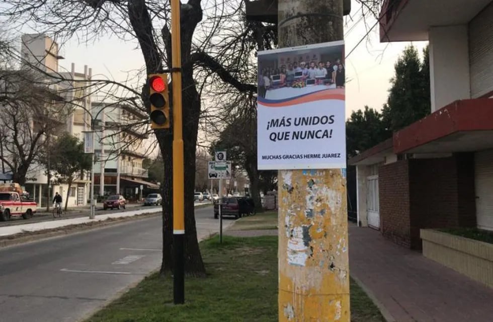 La ciudad de San Lorenzo amaneció con carteles de respaldo al sindicalista Herme Juárez. (SL24)