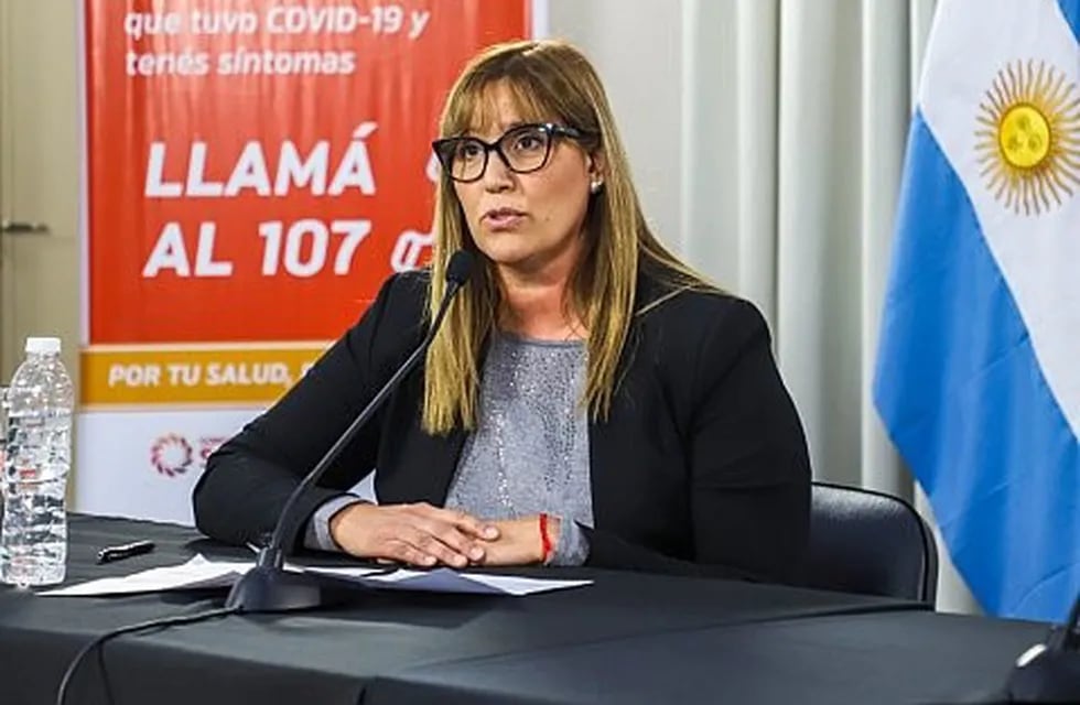 Alejandra Venerando, ministra de Salud.