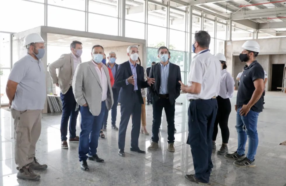Mario Meoni visitó La Rioja y garantizó que se van a concluir las obras de remodelación del aeropuerto
