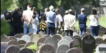 Enterraron los restos de Gerardo Rozín en Rosario