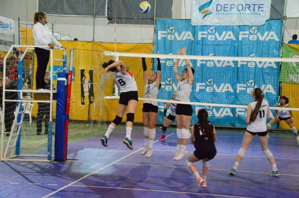 Mora Audenino voley Arroyito