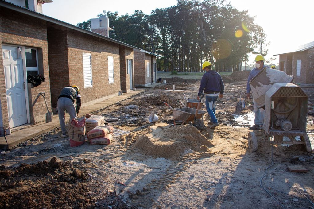 Se retrasa la construcción de viviendas en Chaco por falta de recursos.
