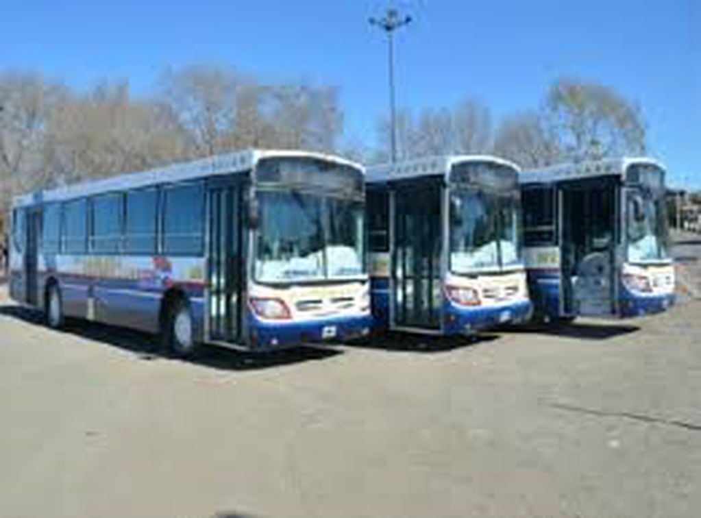 La Calera: actuales unidades de transporte de la Cooperativa La Calera