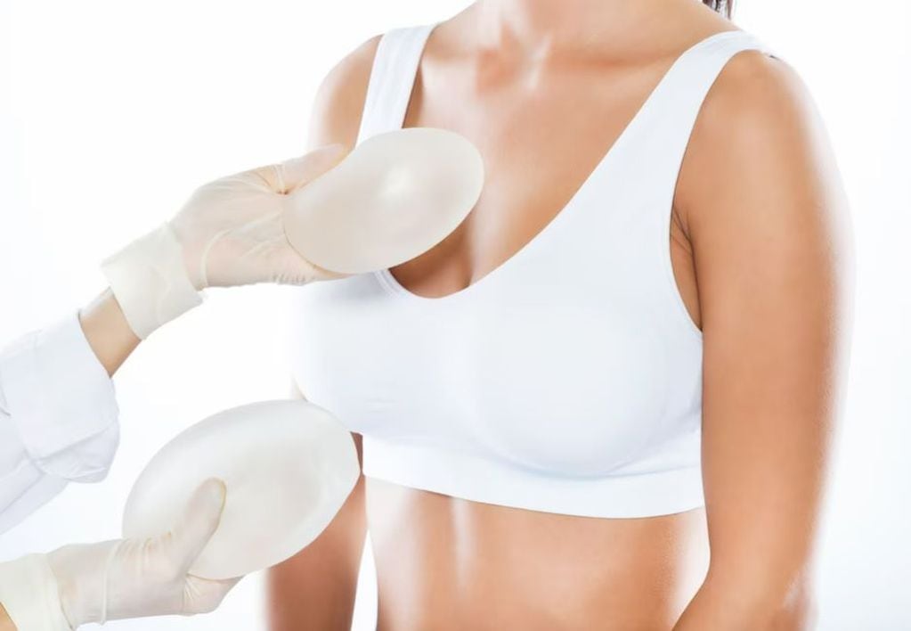 Los implantes mamarios bajaron su demanda.