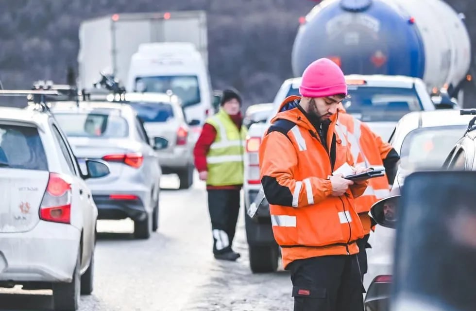 Ushuaia: verificaron documentación de conductores y vehículos en el ingreso a la ciudad