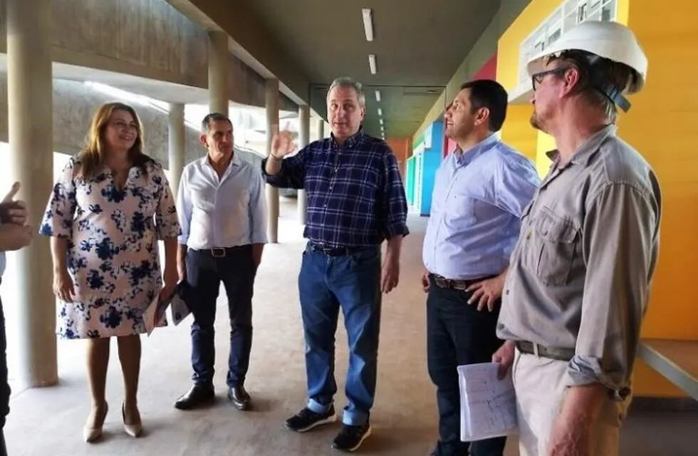 Passalacqua recorrió las instalaciones de la primera escuela técnica de Itaembé Guazú. (Foto: Misiones Online)