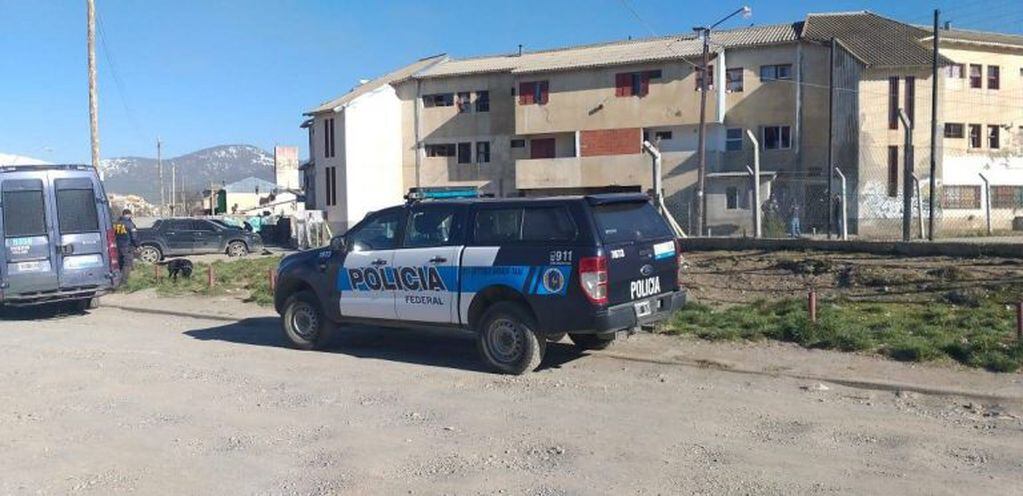 Operativo de la Policía Federal en Bariloche (Bariloche2000)