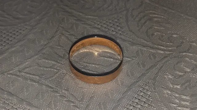 El anillo encontrado en un guante para nieve en Uspallata