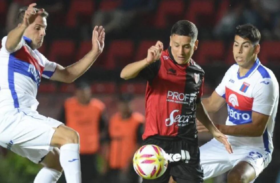 Colón igualó sin goles ante Tigre por la Copa de la Superliga