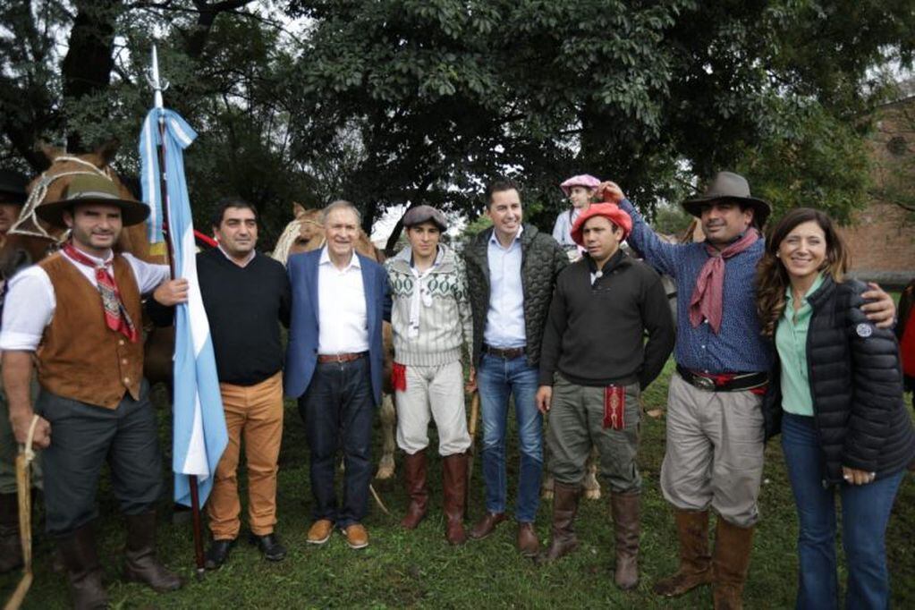 Juan Schiaretti junto con Martin Llaryora y Manuel Calvo cerraron su campaña para las elecciones 2019.