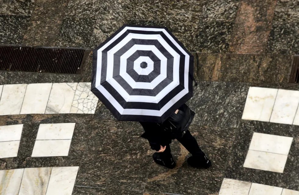 Rige alerta amarilla por tormentas, lluvias y ocasional caída de granizo en Córdoba.