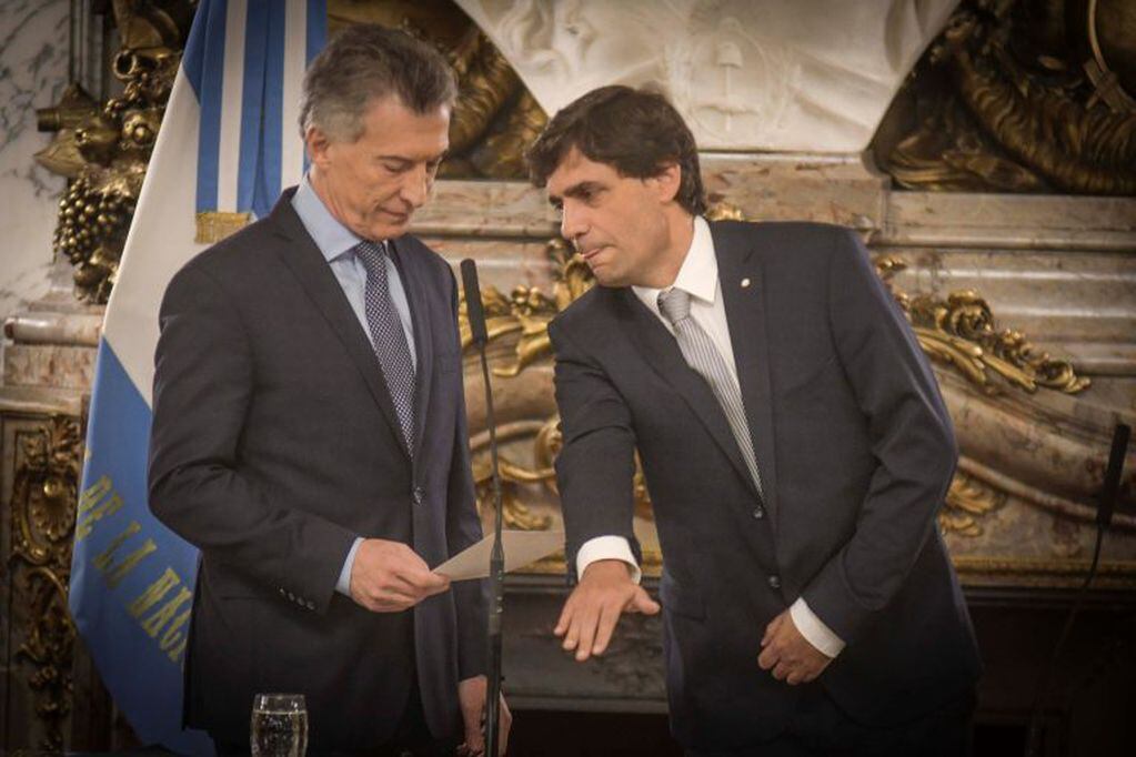 El presidente Mauricio Macri y el ministro de Hacienda, Hernán Lacunza. (Foto Federico Lopez Claro).