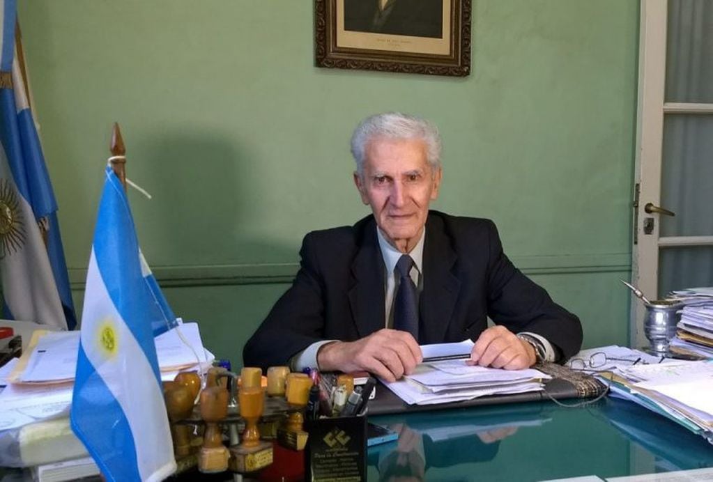 Julio Ferreyra renunció al Registro Civil, se dedicó a la política y es precandidato a diputado nacional.
