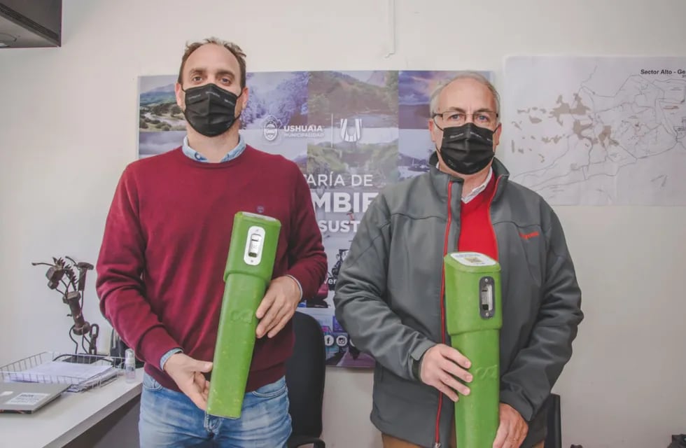 La Municipalidad recibió Eco- Ceniceros de   la Empresa de Gas Camuzzi