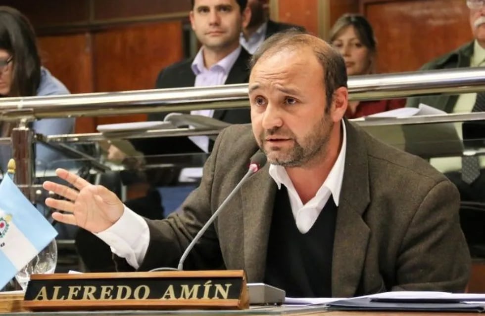 El diputado Alfredo Amín renunció a su banca.