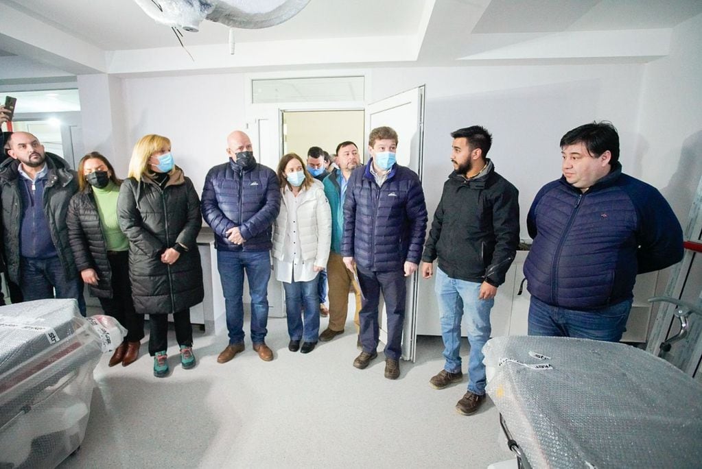 Gobernador de Tierra del Fuego AIAS, Gustavo Melella, realizó una recorrida por la obra de la nueva guardia del Hospital Regional Río Grande