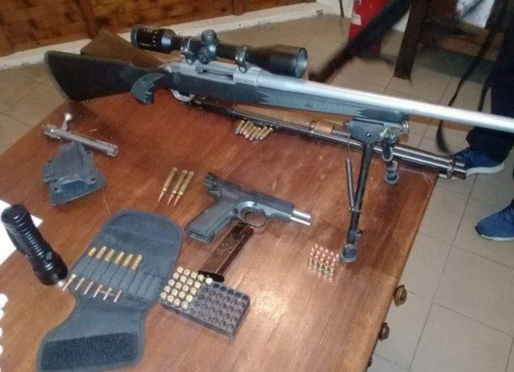 Armas secuestradas en Corcovado.