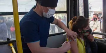 Nueva jornada del vacunatorio móvil en Azul