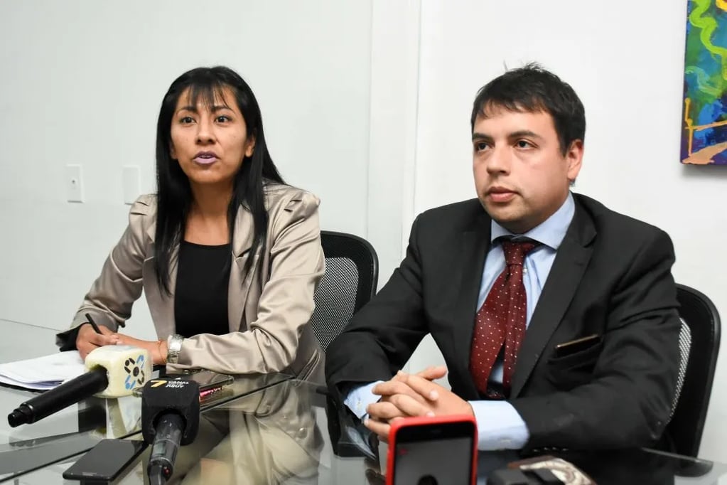Leila Rodríguez y Agustín Garlatti, funcionarios del Consejo Provincial de la Mujer e Igualdad de Género de Jujuy, organismo que denunció a Milagro Sala por violencia de género.