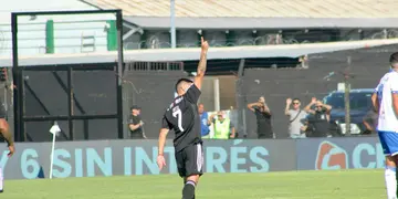 Un ex Talleres entró en el historial de la Liga: primer gol de Riestra en Primera.