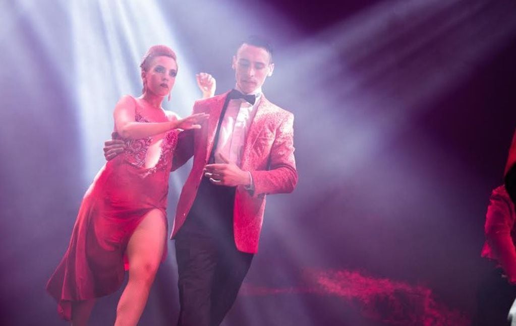 Bien argentino. El espectáculo amalgama la oferta cultural del tango y del folclore, sabrosos para el paladar del turista. (Misiones Online)
